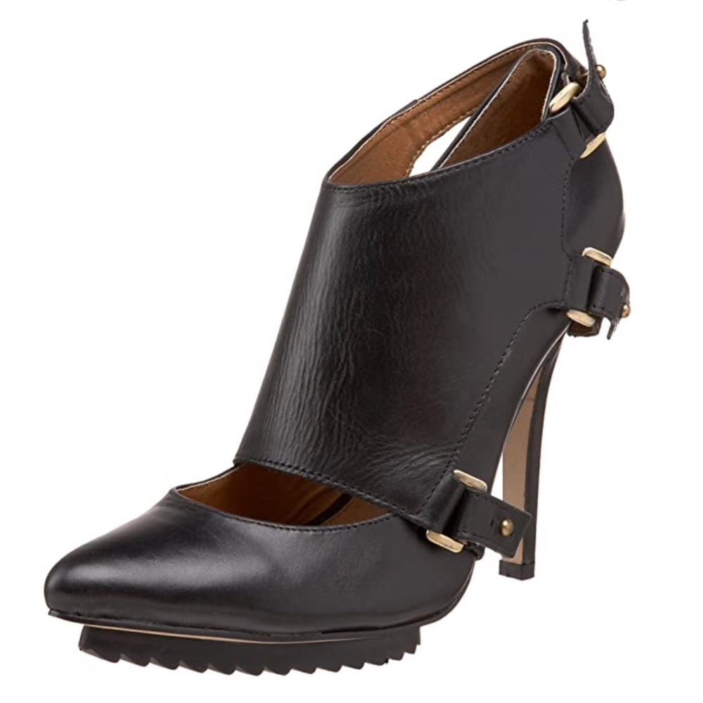 Black Leather Convertible Pumps